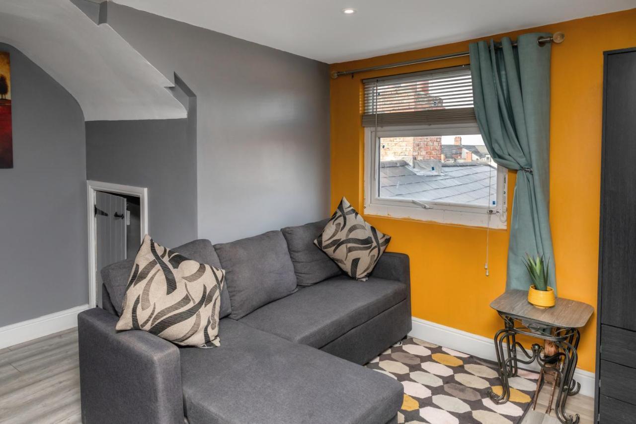 Stockton Town Centre Studio Apartments Free Parking And Wi-Fi Bagian luar foto