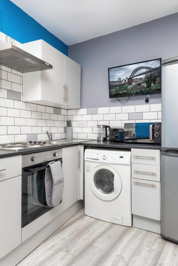 Stockton Town Centre Studio Apartments Free Parking And Wi-Fi Bagian luar foto